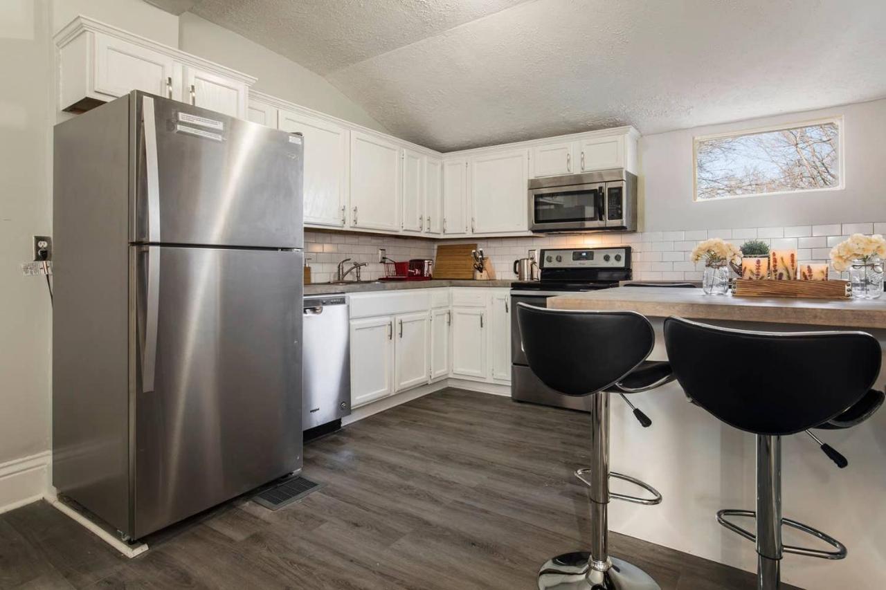 Louisville Dream House 4Br 2Ba By Cozysuites Eksteriør bilde